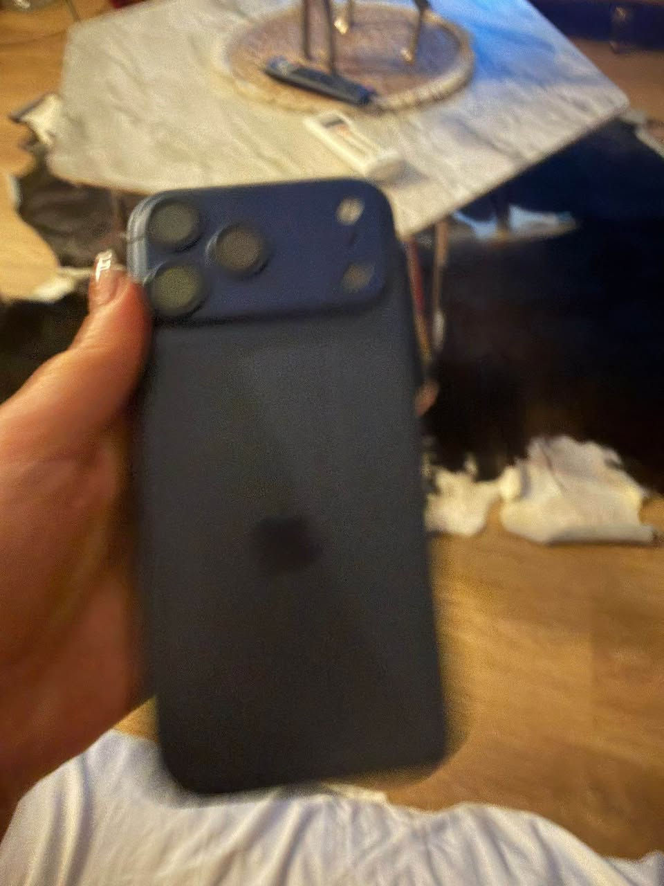 Very clean iphone 17 promax 256 deep blue battery 100% only 2 months used أربيل, العراق


**إذا كنت صاحب هذا الإعلان وتريد حذفه لأي سبب، رجاءا أرسل رسالة إلى الدعم الفني**