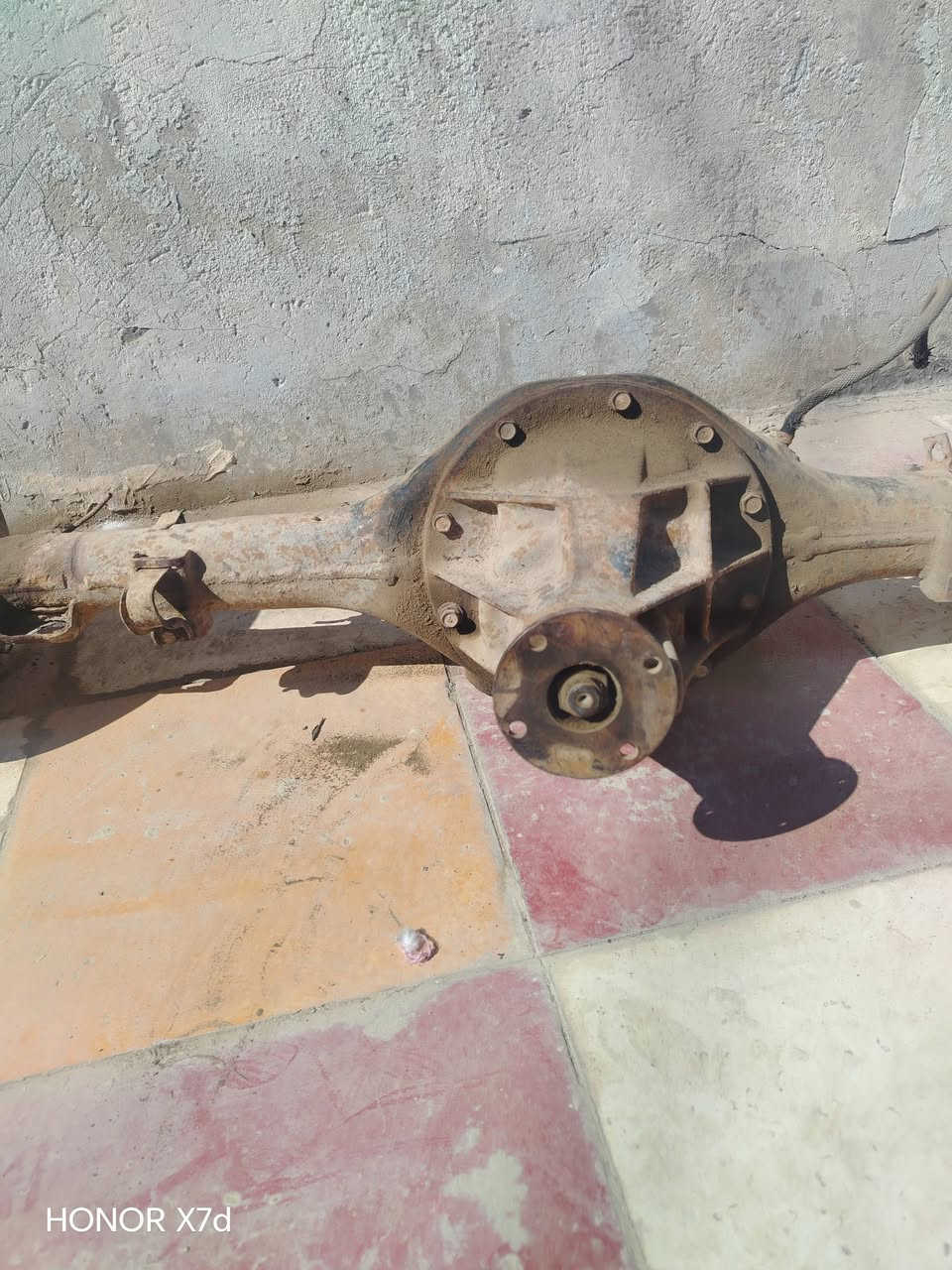 السلام عليكم من رخصت اكسل كالوبر ورك برغي 14مكانه بابل الحمزه الغربي للبيع ***********
