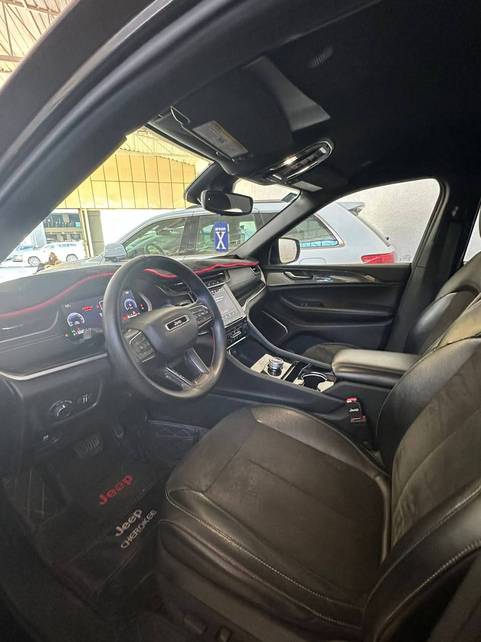 سلام عليكم جيب موديل ٢٠٢٢ وارد أمريكي حادث جاملغ وبنيد فول ماعدا لبنراما رادار أمامي خلفي رادر جانبي وقوف ذاتي مانع استطدام تحديد مسار باب خلفي كهرباء تدفئه تبريد كشنات أمامي ماشيه ٦٠ الف تشغيل عن بعد ٤بصمات بيبان  صدر أمامي خلفي جديد تخم تاير جديد ارقام وسنويه جديد سعر ٢٤٥ وبيه مجال لشراي *********** واتساب
