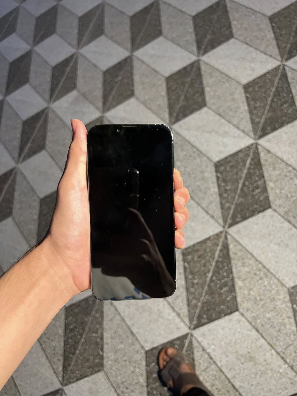 السلام عليكم🍀

iPhone 13 pro📱
اللون البحري أمريكي 🩵 

ذاكره 256 نظافة عاليه 
🔋بطارية البلاديه 87 معلايه 
10درجات حالياً 97 فول بالشحن 
فقط ضهر مكسور وبي مسج كامره 
سلفي بدون فتح او تبديل بلادي 
تجي تفحص وتاخذ 
المكان الحبانية السعر 470 وبي مجال 
***********

