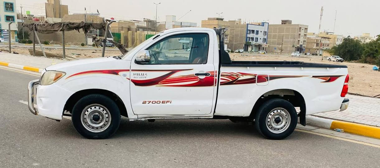 السعر93الاستفسار***********تيوته فلاونزه 2006 سعودي تك قماره السياره بيهه مكانات صبغ  مكفولات مكينه كير شاصي اكسن تبريد ثلج حداديه شاشه كامره دواره داخل احمر جديده تخم تاير داخل  رقم نكليزي سنويه 2029 مكان السياره كربلاء
