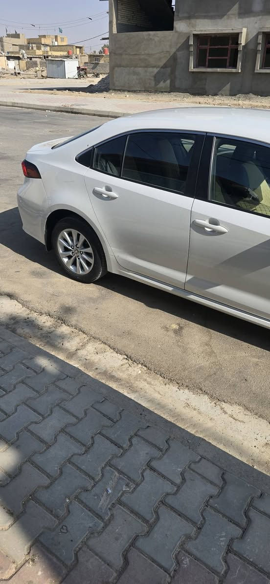 كورلا ٢٠٢٣ رقم أربيل بانزين  ماشيه ٤٥ ألف قابل للزيادة مكفوله ماعدا شخط بسيط جدا في الجاملغ الخلفي عكس السائق فقط مواصفاتها بصمة تشغيل وأبواب تحكمات ستيرن نظام ABS السعر ١٧٥$ غير متواجد عالفيس او الماسنجر للإستفسار 
***********
