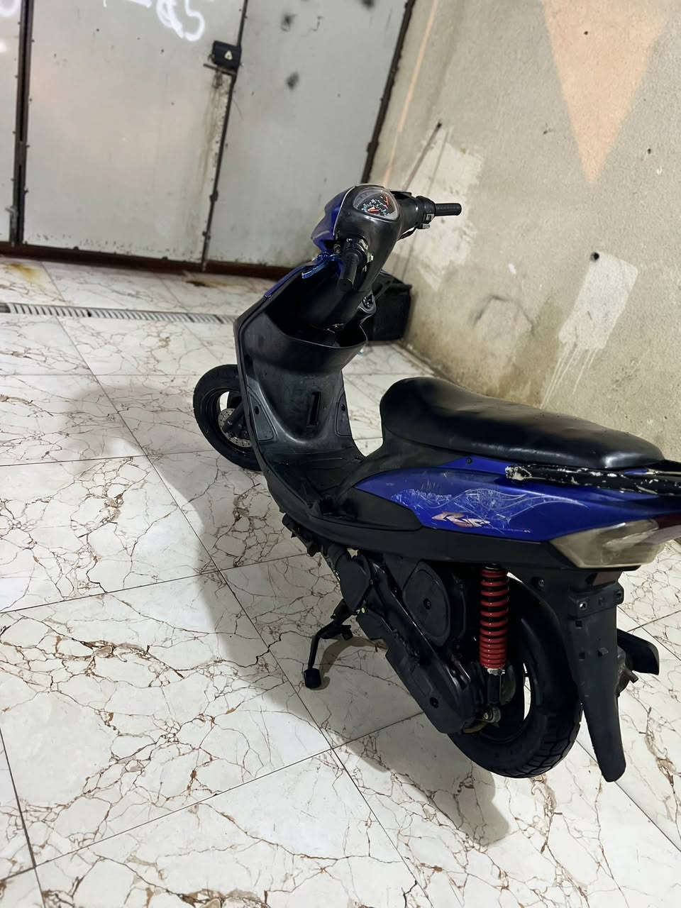 السلام عليكم دراجة ماكس عدلة للبيع كلشي مناقصهة كاملة مــن كلشي مامفتوحة  كلة ؏ البلاد بوشة 49 بلاد
الجزيرة باب الهوة 750 بيهة مجال
***********
