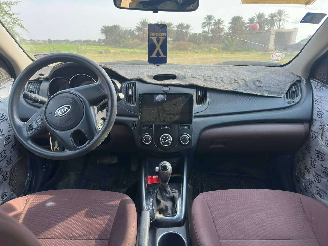 سلام عليكم سيراتو موديل 11خليجي  فول مواصفات ماعدا البصمه مري كهرباء شفط تحكم ستيرن حساسات رادار اشاير بل مري فتحه سقف مكينه لا تنقيص ولا تبخير ناعمه كير ست نمر تدفئه تبريد حداديه خير من الله السياره رقم انكليزي وما مطلوبه 1000دينار السياره بأاسمي  عامه تحويل بالاسم سعر117 وبيه مجال العنوان الناصريه شطره  للاستفسار الاتصال على الرقم التالي ***********
