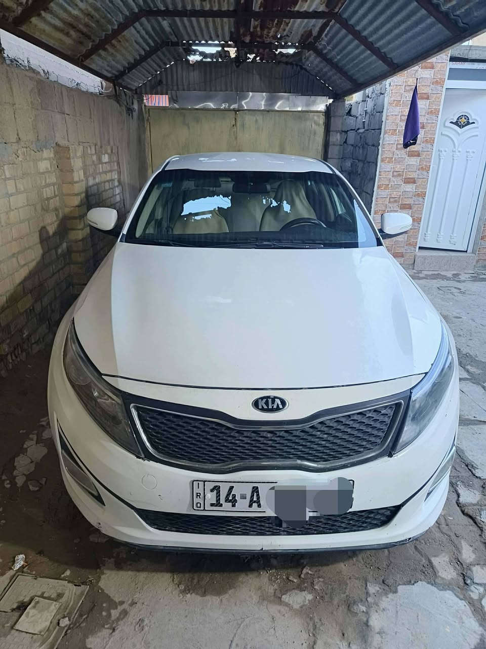 السلام عليكم اخوان سياره اوبتيما وارد امريكي مكينه ٢٤٠٠ جي دي اي 
لون ابيض رقم انكليزي بصره سنويه ٢٠٣٠ بيها جاملغ وبنيد مكان السياره السماوه  السعر ١٢٠$ وبيها مجال 
رقم صاحب السياره ***********
