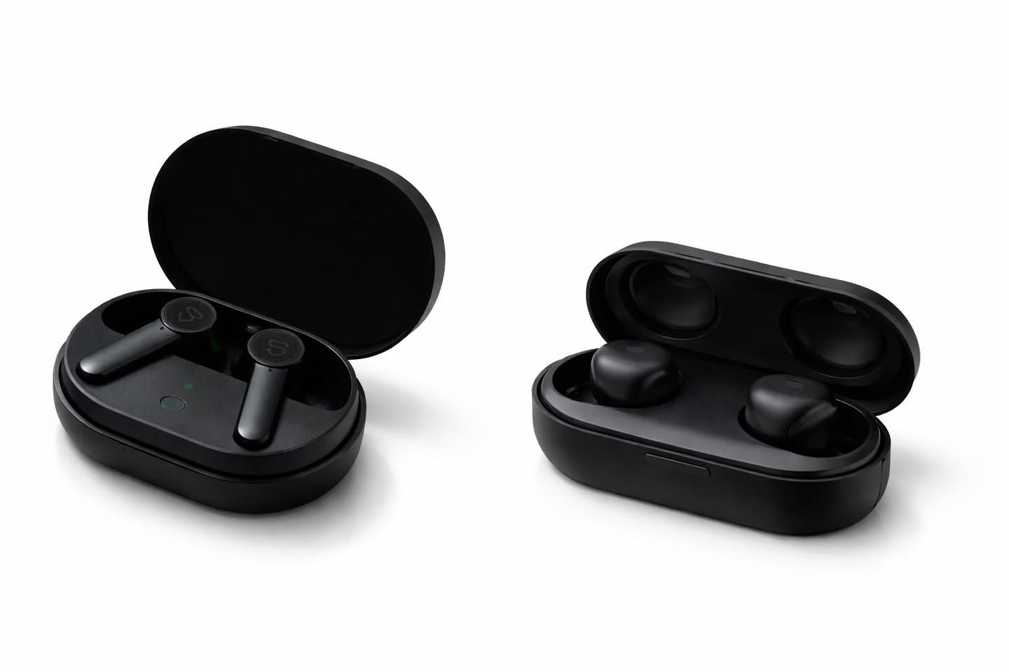 سلام عليكم شلعه للبيع 13 قطعة
🌟 تحتوي على بور بنك 10 الف واط
🌟 وتحتوي على ايربود عدد 3
🌟 وتحتوي على سماعه بلوتوث 
🌟وتحتوي على فلاشات عدد ثنين فائدتهن يحولن اي سبلت الى تحكم الكتروني من مبايل 
🌟 تحتوي على شواحن كامله وجدد قويات عدد 3
🌟 وتحتوي على سماعات واير عدد 2

💵 سعر 20 مع توصيل  يعني تطلع القطعه عليك الف ونص فقط 

متوفر توصيل الى جميع المحافظات 🛫


**إذا كنت صاحب هذا الإعلان وتريد حذفه لأي سبب، رجاءا أرسل رسالة إلى الدعم الفني**