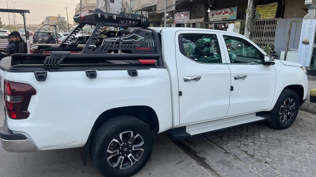 السلام عليكم 
للبيع شانجان هنتر بيك اب 
موديل 2024
رقم أربيل
كفالة عامه على وضع الشركة كير محرك تبريد وكشر فقط شخط 
ماشيه 61 الف 
داخل الضمان الخاص بالشركة
محرك مسيوبيشي 4 سلندر

مواصفات
بصمة
فور ويل 4*4
كير اوتوماتيك+عادي 
تحكم ستيرين جهتين
شاشة وسطيه مركزية
كيچات ديجتال
نظام oto start
نظام eco
نظام sport
ايرباگات عدد6
ايرباگات كشنات
سمعات بالتكم
رادار امامي خلفي
حساسات خلفية
كشنات كهرباء أسود
تحكم شفط المري
لايت زنون
كامره مري
بصمات الابواب عدد2
ويل كروم حجم 18
لد امامي وخلفي
دفع امامي وخلفي
كراسي ثنين كهرباء 
وبيها بعد هواي مواصفات
اضافات شخصيه سلايت بدي كلفني مليونين

السعر :، 30،000 مليون 
للاتصال 
***********
