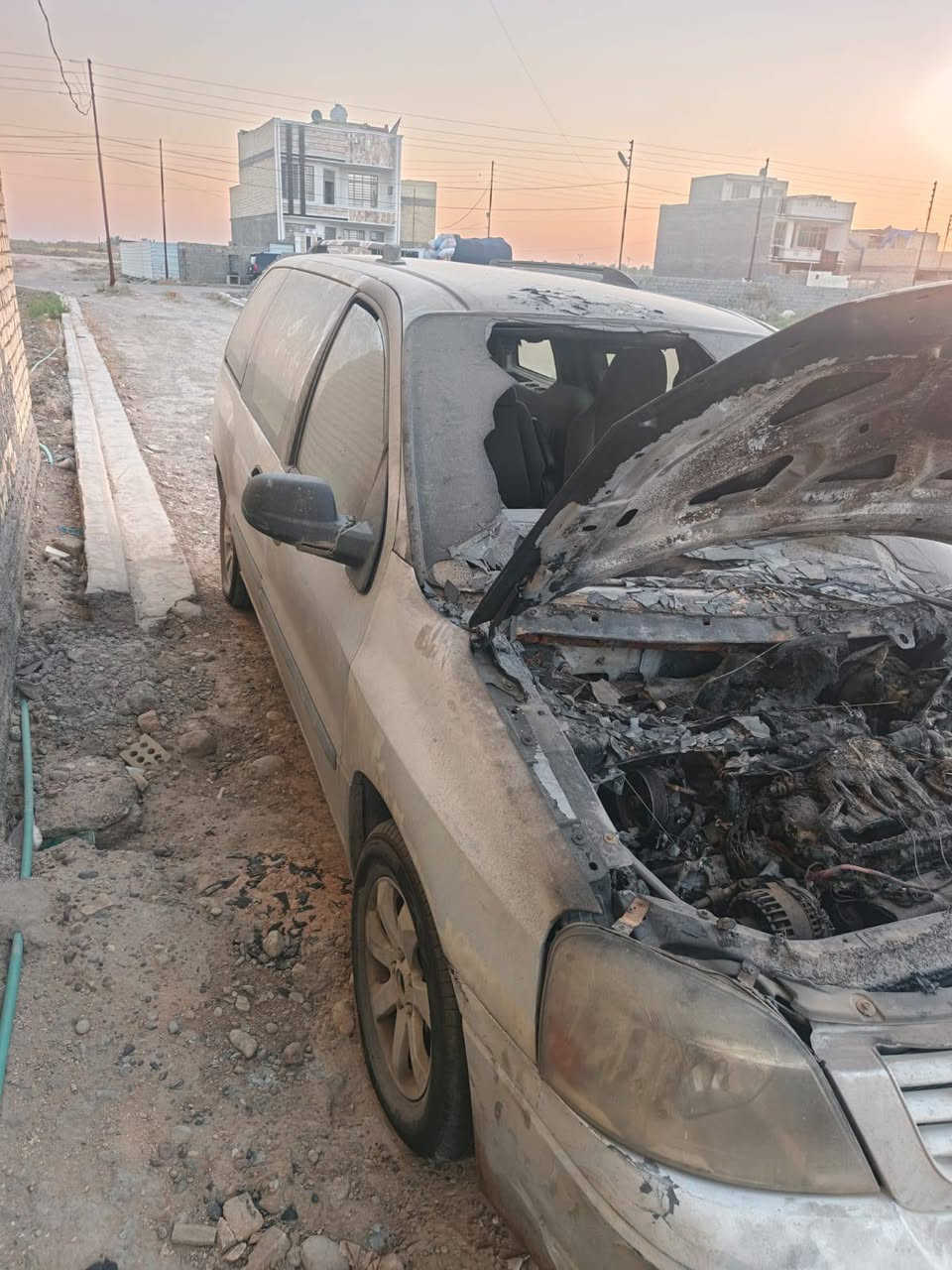 االسلام عليكم سيارة فورد محتركه هاي وضعها ابيع السعر 18 وبيها مجال رقم بغداد مكانها بغداد الخطيب الزراعي هذا رقم الولد اني مكلف بنشر ***********
