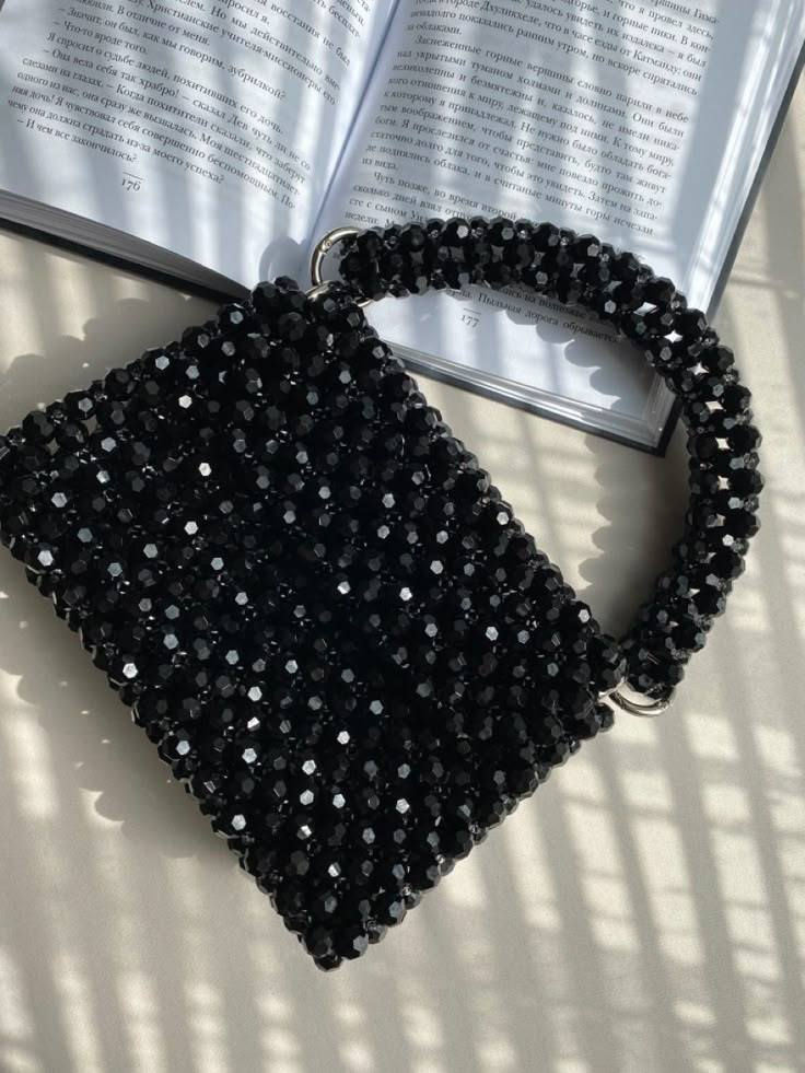 موديلات قابلة للتنفيذ 🤩
عليها عرض من خرز كرستال اكرلك  بديل زجاجي ذو لمعه قائقة  وخرز لولو عرض لمده اسبوع  للحجز واستفسار مراسلة الصفحه 
يوجد توصيل لجميع المحافظات العراق 🇮🇶
وداخل هيت 🤩


**إذا كنت صاحب هذا الإعلان وتريد حذفه لأي سبب، رجاءا أرسل رسالة إلى الدعم الفني**