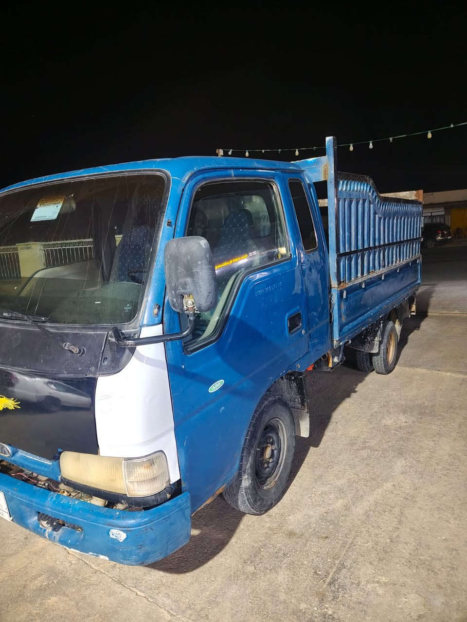 السلام عليكم
كيا للبيع موديل 99 
اصولي تحويل او وكاله 
كير ومحرك شرط تواير جدد 
استفسار عالخاص او ***********
