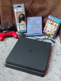 بلي فور 4 للبيع الجهاز كلش نضيف يجي ويا لعبتين گود اوف فور وا GTAV او ...