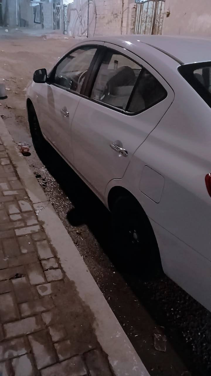 نيسان صني هندي موديل22 سعر 120 وبيها مج***********
