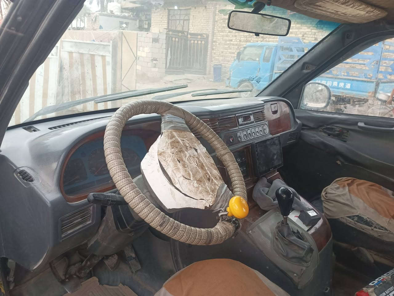 ستانه للبيع مديل2000مكينه وكير كفاله بسمي مصفره رقم بابل نكليزي
السعر65وبيه مجال  مكاني بابل طريق شريفه ع ***********
