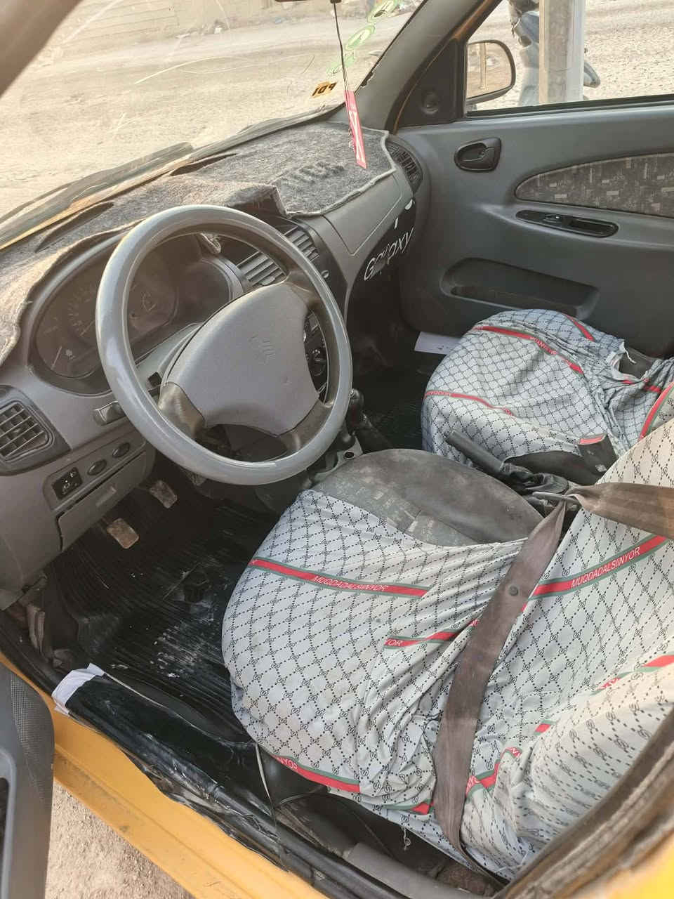 سلام عليكم سيارة طيبه للبيع 2015 العنوان الحبيبية بغداد تفاصيل اكثر الاتصال على الرقم ***********
