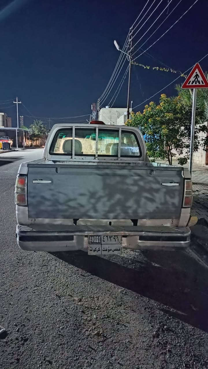 تاياهو 2005 صدر، تايرات، باتري، محرك، غرفه، كامل جاهز مايحتاج ربع، سيارة هزة قبل اسبوع كملت كامل بقت تسجيل بالمرور كركوك ومكمل كل الاجراءات، 
سيارة خير من الله لا بخار ولا صرف وحتى بالبانزين اقتصاديه السعر المطلوب 35 ورقة$ 
عنوان السيارة كركوك / الحويجة 
الاستفسار ***********//××//***********
