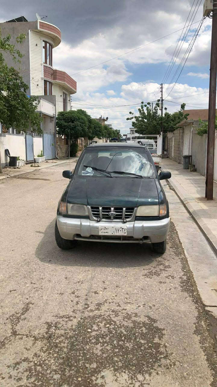 كيا سوبه ر تاج
موديل ١٩٩٧
بي ده عم گيرو مه كينه. بي عه يب
ئارم بلاسيك هه ولير 
كاره با و لايت فلجه  مه زبوته
٢٥گه لا و معامه له 
ناونيشان بيره مه كرون
***********
فايبه ر واتس ا ب السليمانية, العراق

