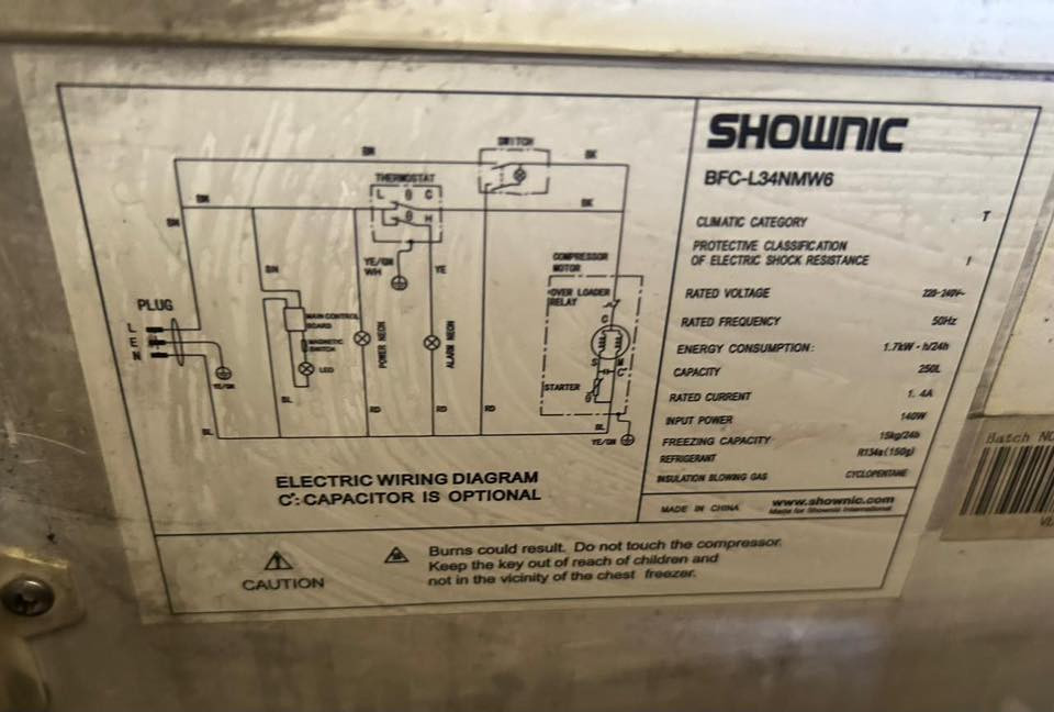 مجمده للبيع شغاله
السعر ب125 الف 
السيديه
***********
