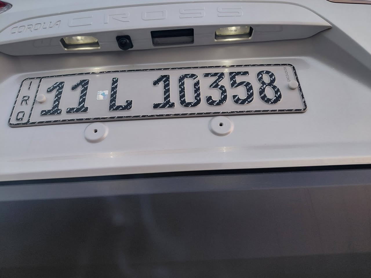 كورلا كروز م ٢٥ صيني المواصفات معروفه رقم بغداد بااسمي بيه تكحيل شعره شايفين هذا الي يشيل كوم مفاتيح يعلكهن ع صفحته لكيته مررتاج وشخط شعره مشتريله شباك ابو السيم ضد الحصو وشغلات حسبة ورقتين السعر ٢٦و٥٠٠ 
***********
