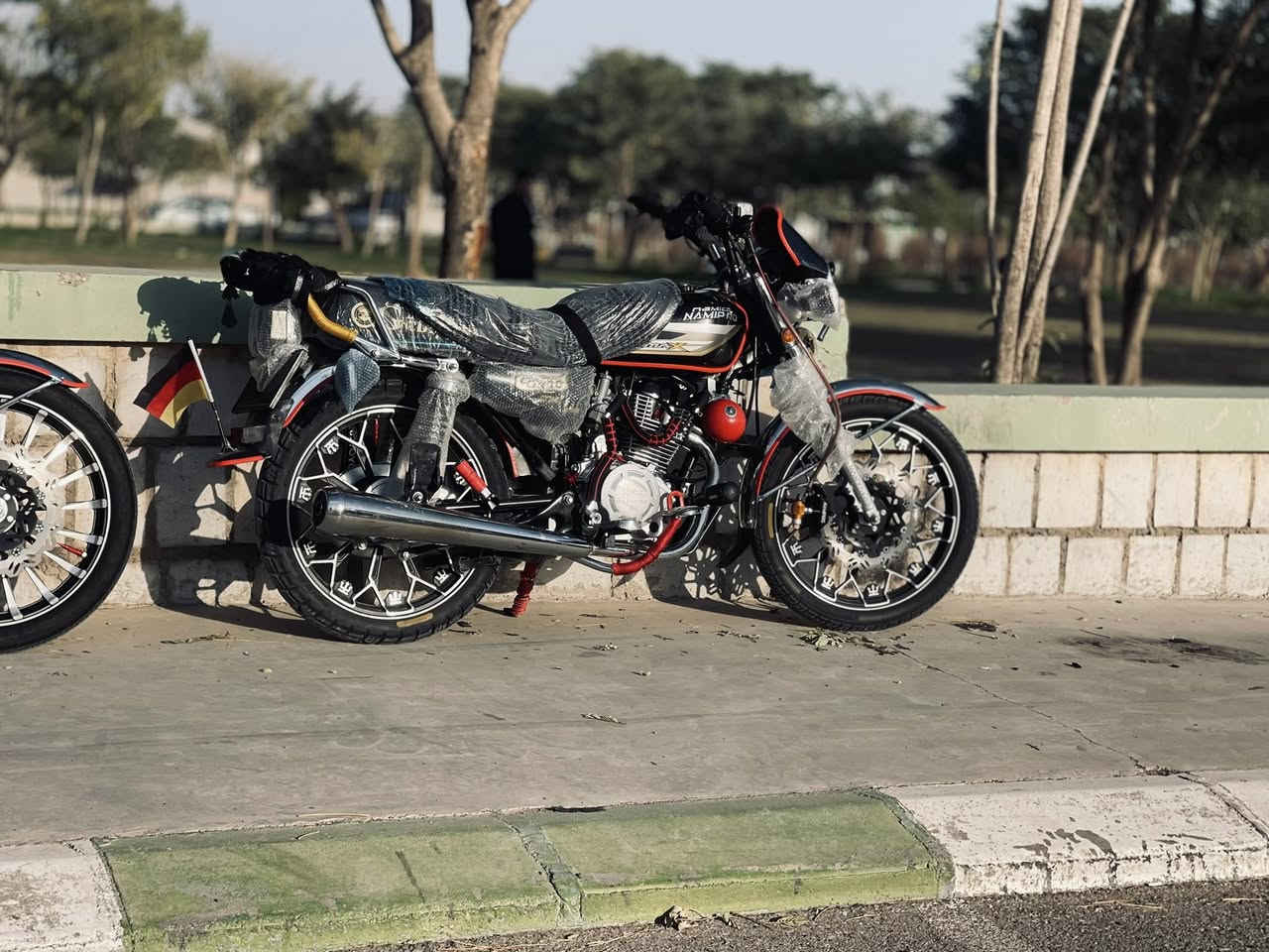 سلام وعليكم دراجه نامي برو مكينه 200 دراجه حلوه ونضيفه مكينه كبس السعر خاص وتساب فقط ***********
