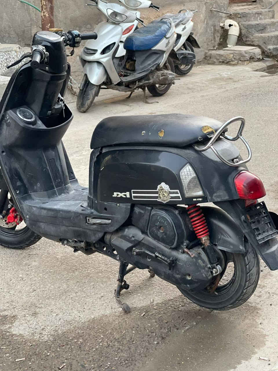 ماكس بوليس 50 بلادي دراجه  ختم واحد كله بلادي سلف هندر كهربائيات كله شغال من الطول  شراي نتصل عله رقم لو تراسل واتساب ***********
