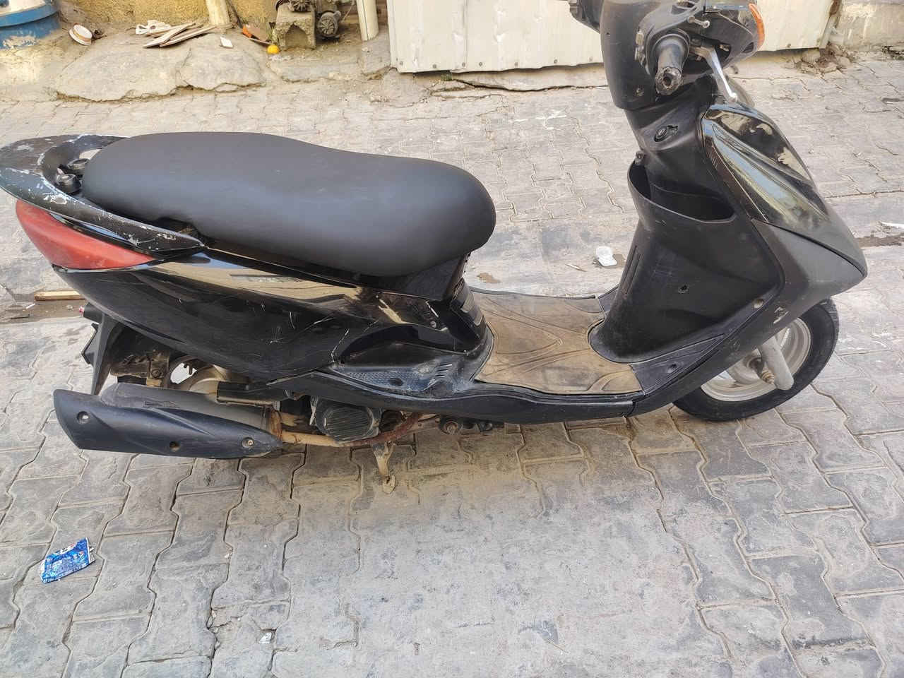 سلام عليكم دراجه بريز للبيع مقفوله كفاله عامه عنوان الزعفرانيه السعر ٥٥٠ رقمي ***********
