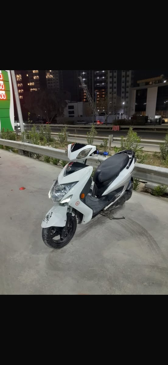 سلام عليكم للبيع سكنس لد بلاديه نقص ترايش مكاني بغداد مشتل سعر 850 بيه مجال  
***********
