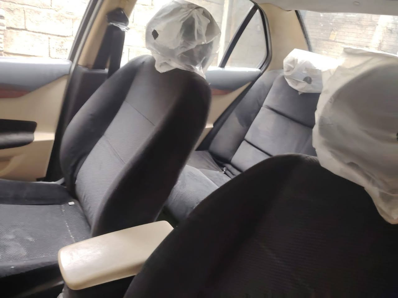 سلام عليكم ورحمة الله وبركاته تحية طيبة إلى صاحب الكروب المحترم والى أعضاء الكروب المحترمين سيارة سمند موديل 2016 رقم بغداد بااسمي تحويل تاجيات ضرر جامرلغ الخلفي صفحة السايق سيارة خير من الله مكان السيارة بلد قرب.  السيد محمد سعرها مناسب جدا 48ورقة
***********
