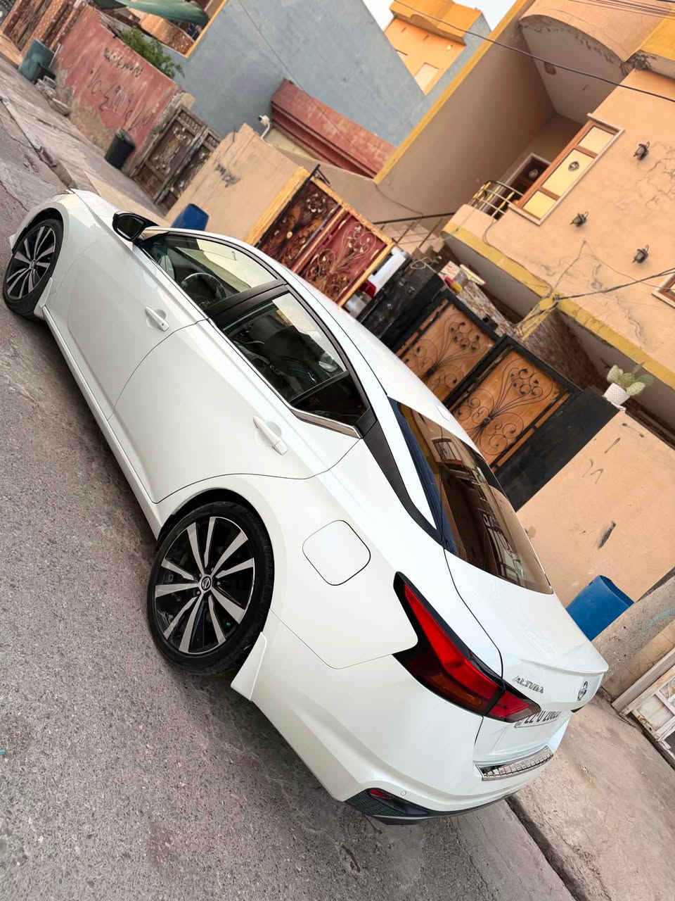 ئالتيما 2022 SR  تةنها دوو بارجةى بيشى بوياخه هةموو شتيكي نوية بةشةرتة سعرى 145 كةميك معامةلا ئةكةر موشتةرى ني بيزارمان مةكا لةكةل ريزم *********** أربيل, العراق
