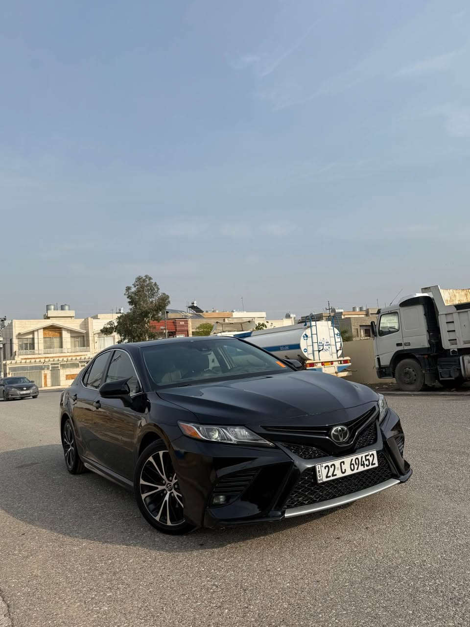 Camry Se 2018 بۆ فرۆشتن 
بۆنیت و جاملخ سبوخ بی ژۆری ئیرباگ سوکان سیستەم بیلادی 100 مایل رویشتیە گیر و مەکینە بە شەرت بی کرانەوە هەموو شتی بە شەرت  سعر( ١٧١ )مەجالەکی کەم 
*********** Hawler أربيل, العراق
