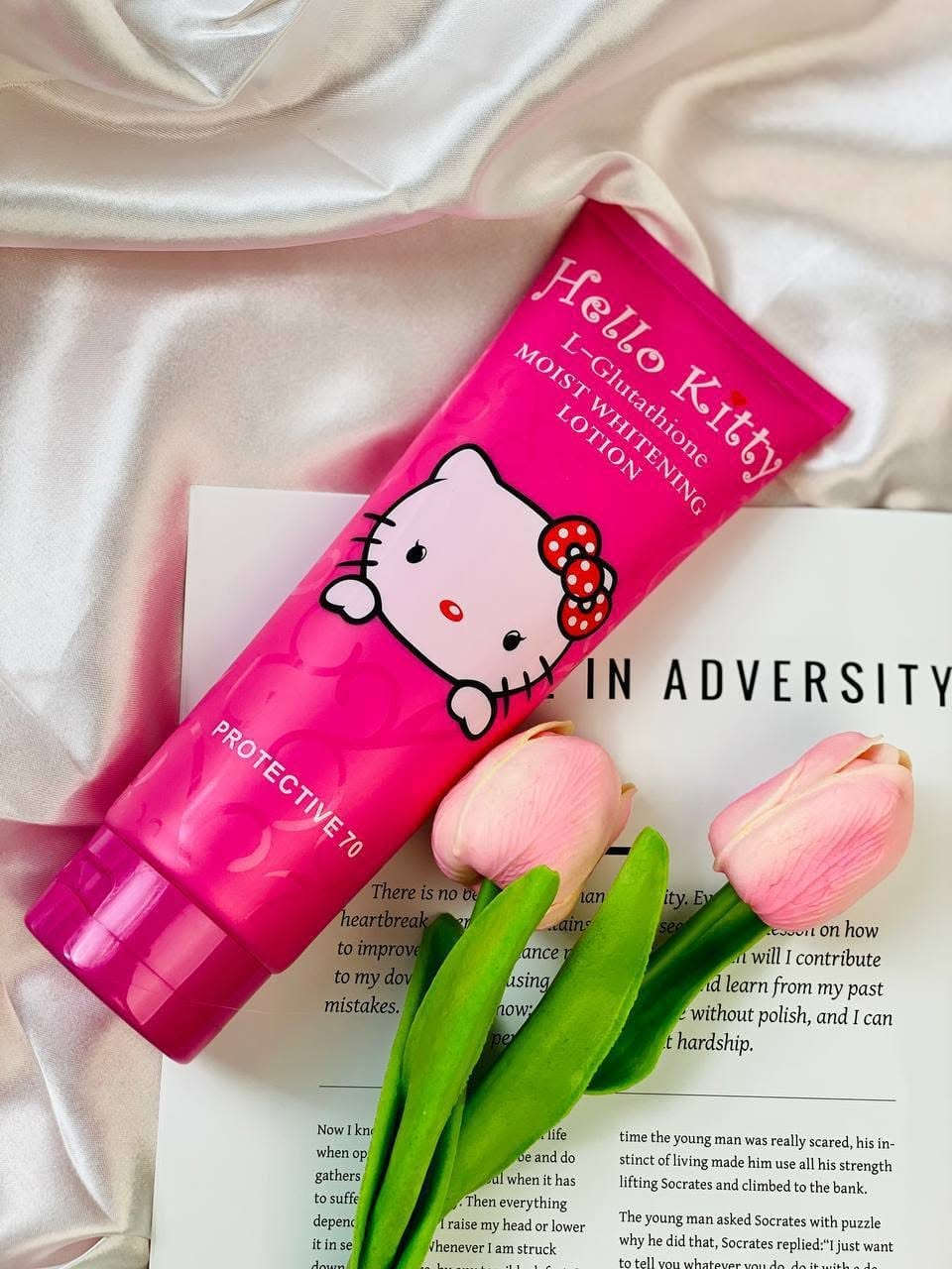 توفر الاصلي يابه 
🌸 لوشن هلو كيتي الياباني الأصلي 🇯🇵✨
لكل بنية تدور على بياض طبيعي ونعومة فائقة، وفرنالكم المنتج السحري الأكثر طلباً!
ليش راح تحبّيه؟ 🤔💖
 تبييض وترطيب فوري: يبيّض البشرة بلحظات وينطيها نضارة وإشراقة طبيعية تدوم لأكثر من يوم، وبدون ما يترك أي أثر أو بقع.
 حماية عالية من الشمس: يحتوي على نسبة حماية SPF 70 ليحمي بشرتِج طول اليوم 🌞.
 مكونات مغذية: غني بالجلوتاثيون اللي يفتح البشرة تدريجياً ويعالج التصبغات.
 عناية متكاملة: يرطب بشكل عميق جداً، ومناسب لكل أنواع البشرة.


**إذا كنت صاحب هذا الإعلان وتريد حذفه لأي سبب، رجاءا أرسل رسالة إلى الدعم الفني**