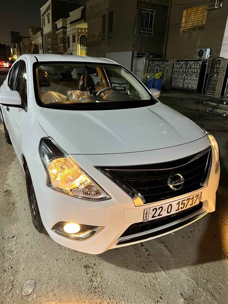 سلام عليكم نيسان سني موديل 2025 كفالة عامة ماشية 9000 كيلو
شاشة كامرة حساسات 4 جام كهرباء قطعتين تبريد دوشمة كشنات وارضية رقم اربيل تريد تحويل او وكالة السيارة جاهزة من كلشي 
السعر 130 وبيها مجال بسيط 
مكان السيارة بغداد/الجكوك
للأستفسار / ***********
