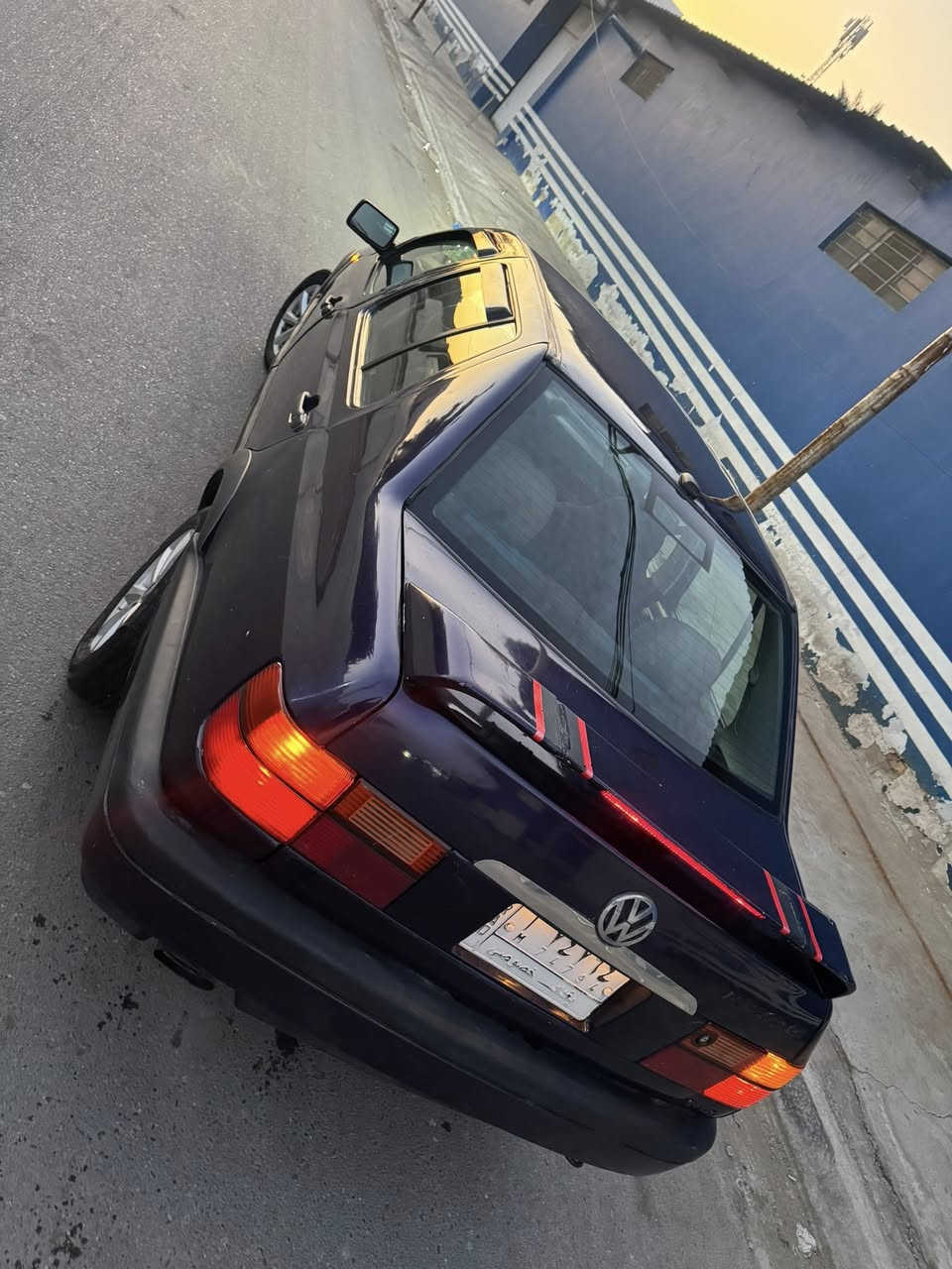 كولف موديل 95 لون نيلي
اربعه جام كهرباء
غرفتها نضيفه
ترايك للبصره
كير اوتو
كامله سياره مبيها نواقص
تبريد ثلج شغال
مكينه ٢٠٠٠
صدر امامي خلفي اذاين محرك وكير جدد من حجي ليث 
مكاني بغداد 
معروضه ب 45$ بيها مجال 
رقم موبايل (***********)
