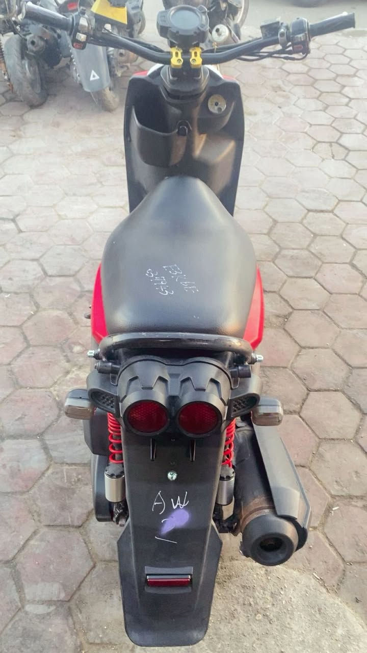 اعادة نشر بسبب الوعود الكاذبة 

جبلي للبيع كفالة من كلشي على وضع الشركة ماشي 39 

 
وبي تزويد 

كلجات امامي وخلفي رياصي جويتر كوسو وشوته كوسو ستيرن رياضي وتعلاوات ستيرن رياضي جاملغ رياضي امامي وخلفي كاربون   لا يتات زنون وشاير لد متسلم

***********
