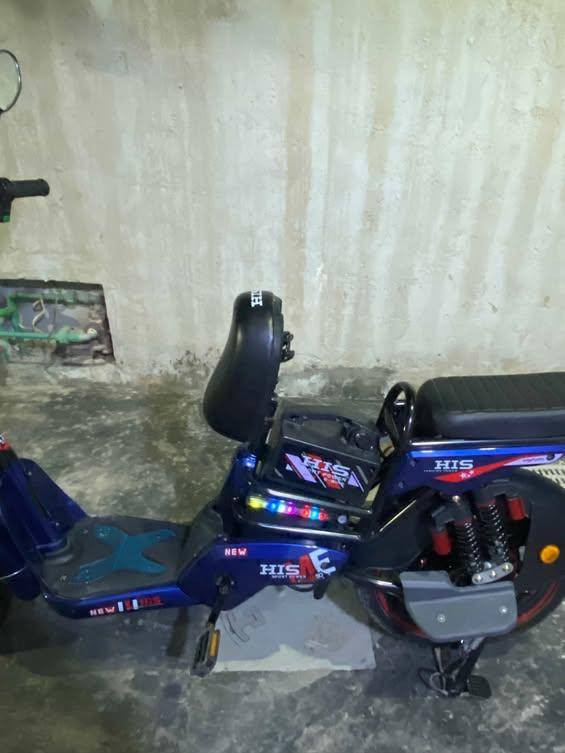 السلام عليكم درجه شحن اكبر حجم سرعه 75 حقيقي 60 شرط النضافه صارلي اقل الشهر من مشتريه دراجه فول الفول مسجل بيه السعر 550وبيه مجال بسيط جماعه الجوه 500 لا تعلق مكاني بغداد الشعب رقم الهاتف *********** رجاً رجاً رجاً المو شراي لا يخابر وبس هاي المعلومات لااعرفه عن الدراجه لا تسئلني توصيل ما عندي
