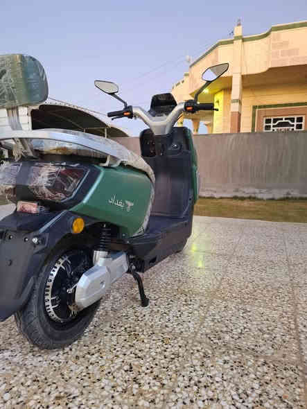 للبيع ماطور شحن حجم كبير نضافه فول بعده جديد 6 بطاريات السعر مليون وربع وبيها مجال
للاستفسار / *********** / ***********
