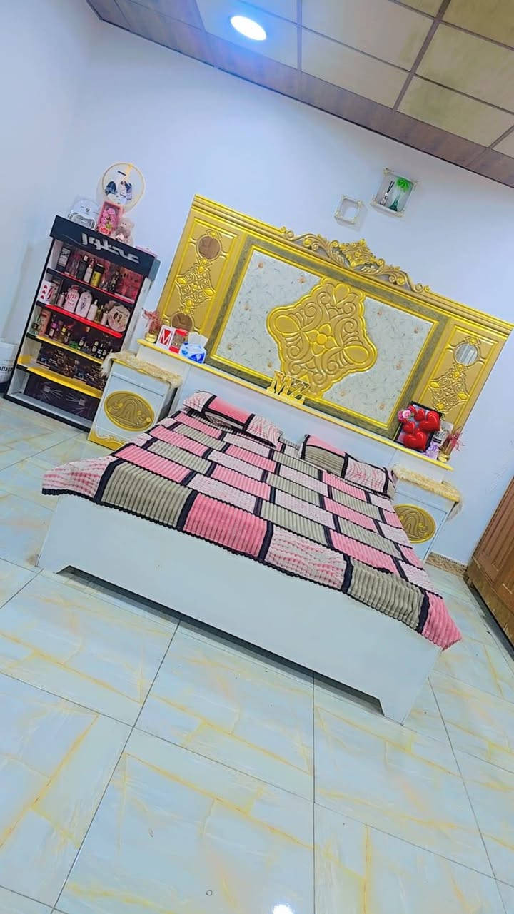 غرفه صاج عراقي بتحديث تركي صار سبوعين اخذتها مليون ونص اريدها مليون و٢٠٠ مع دوشك ظمان ٥سنوات البصره حي الجامعه ***********
