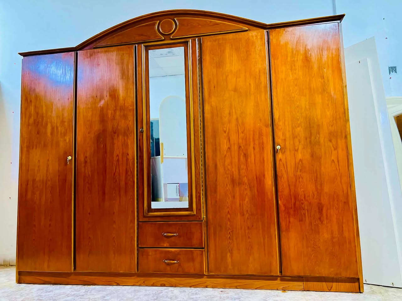 غرفه نوم صاج نفرين للبيع نضيف كلش مابي اي عيب سعر425 قفل شري تفضل خاص


**إذا كنت صاحب هذا الإعلان وتريد حذفه لأي سبب، رجاءا أرسل رسالة إلى الدعم الفني**