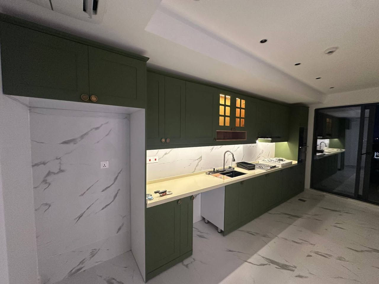 من مجمع النسيم السكني
عمدة ميلانو للمطابخ التركية
مطبخ نيو كلاسك
للحجز والاستفسار يرجى مراسلة الصفحه او الاتصال برقم المعرض ***********
