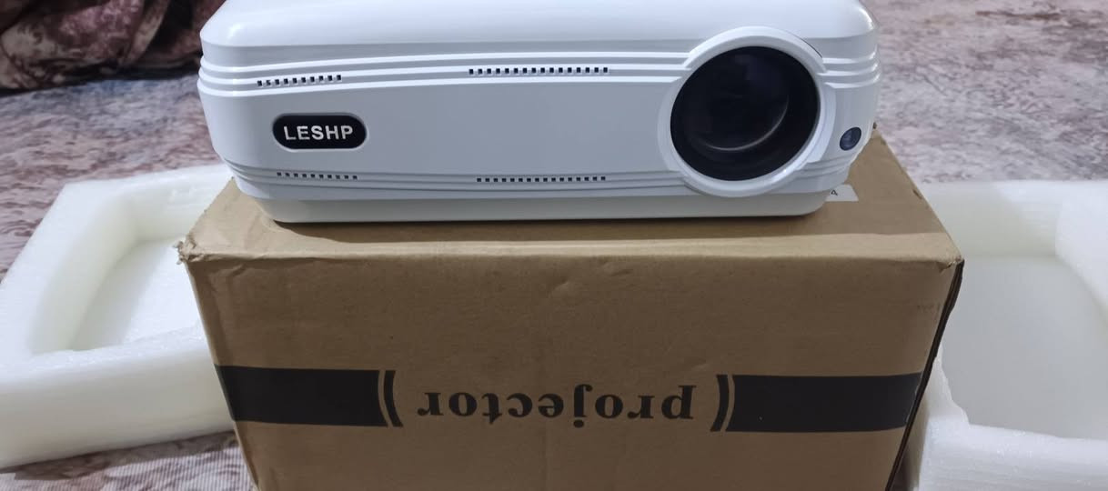 سلام عليكم 👋
داتا شو عملاق كلشي يشغل ويربط علجهاز 

كهرباء فقط ❗ سعره 35 وبيه مجال 🔥 احرك السوك 

يجي وياه كامل الملحقات يربط عليه بلي ستيشن 

المكان / كربلاء حي السلام 

ماكو توصيل رجان ❌


**إذا كنت صاحب هذا الإعلان وتريد حذفه لأي سبب، رجاءا أرسل رسالة إلى الدعم الفني**