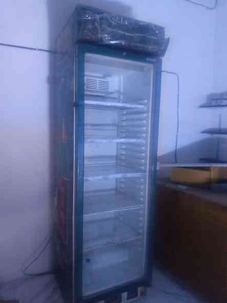 السلام عليكم عارضه لبيع مكاني البصره اربع شوارع سعر 250 تبريد فول رقم الهاتف ***********
