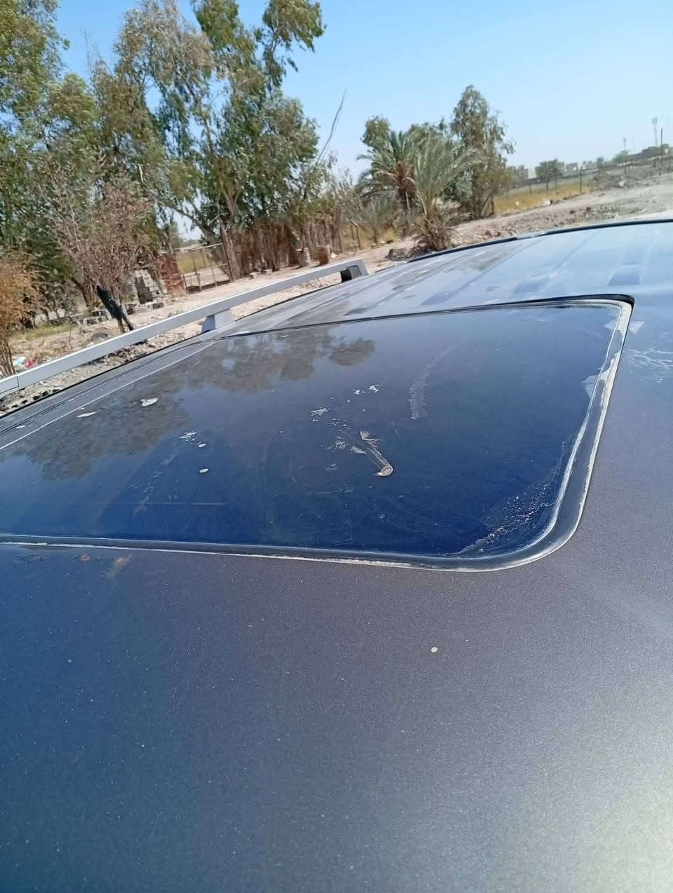 مواصفاتهة فتحة سقف ودمام وتحكم استيرن جهتين وانضمة انزلاق ودفلوك وتراكشن وقور ويل كهربائيات كلهة شغالة تبريدهة تلث قطع والسيارة مكفولة كفالة عامةعدة بارد شبر بل بابا مال ابصف السائق محرك وكير مكفولات محركهة 3/8v6
السعر 145$ ***********
