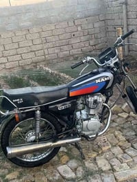 دراجه نامه للبيع وراق اصوليه سبع اوراق موديل 19 سعر 950وبيها مجال قليل...