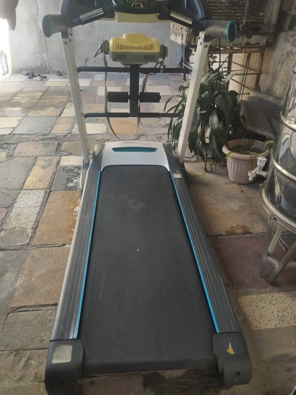 السلام عليكم جهاز جري نضيف
السعر ٣٥٠ الف

العنوان بغداد حي الإعلام ***********
