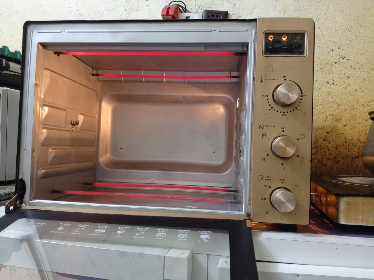 فرن نظيف شرط الشغل حراره عاليه ضمان السعر 50 الف مكان البصرة المطيحه فرع مناوي لجم


**إذا كنت صاحب هذا الإعلان وتريد حذفه لأي سبب، رجاءا أرسل رسالة إلى الدعم الفني**