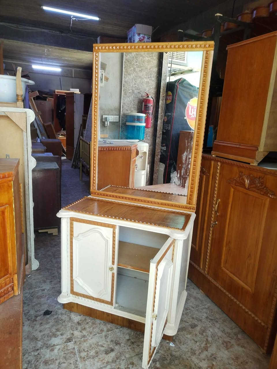 ميز تواليت عرض ٨٥ ارتفاع ١٨٠ سم *********** كورك *********** موصل مصارف سعر ٩٠الف موصل, نينوى

