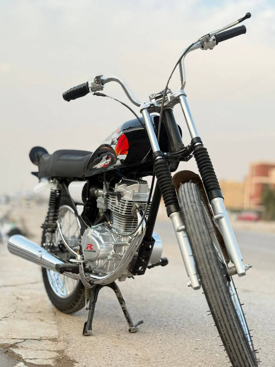 السلام عليكم دراجة اربعه كير محرك رابيدو تعميره 2026 صارله خمسة أيام من عمرتها متوازي على بيعتها شوفت عينك الدراجه احلا من الصوره  السعر 750 وبيها مجال المكان بغداد البياع الرقم *********** وبي واتساب
