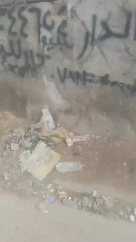 الحميدية مساحة ٧٢ متر متوفره جميع الخدمات السعر ١٣ وبيه مجال مراسلة الصفحة او الاتصال ***********
