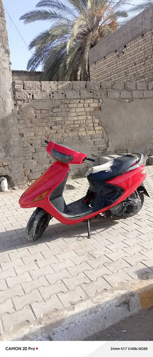 السلام عليكم دراجه فراشه حاويه مفتوحه اول فتحه اله مبدل بوشه وبستم فقط بعدهي ع سحك الدراجه كله بلاديه وختم واحد مكاني ديوانيه حي العسكري شراي تعال خاص تفاصيله وهذا رقمي اتصل ***********
