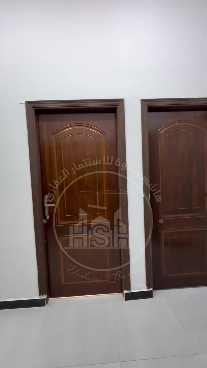 🏡 شقة للإيجار في البصرة – حي القضاة

فرصة مميزة للسكن الهادئ والمريح ✨

🔹 الموقع: البصرة / حي القضاة – خلف مدينة ألعاب جلفار
🔹 الطابق: أرضي (سهل الوصول ومناسب للعوائل)
🔹 المساحة: 100 متر مربع

📌 تتكون من:
• غرفة نوم واسعة
• صالة مريحة
• صحيات حديثة

💧 الخدمات متوفرة بالكامل:
✔️ ماء حلو
✔️ ماء مالح
✔️ منظومة كاميرات مراقبة
✔️ بوسترات (مضخات) لتقوية ضغط الماء

مناسبة للعوائل الصغيرة أو الموظفين، موقع هادئ وقريب من الخدمات.

📞 للاستفسار والحجز:
***********
📍علما اني صاحب الشقه يعني بدون عمولة مكتب
