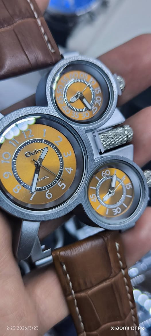 عشاق الساعات الغريبة
يتوفر جلد 
وحديد 
موديلات وتصاميم مختلفة...


**إذا كنت صاحب هذا الإعلان وتريد حذفه لأي سبب، رجاءا أرسل رسالة إلى الدعم الفني**